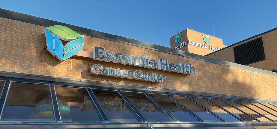 Exterior shot of South University Clinic Cancer Center