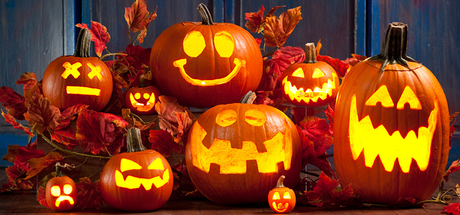 group of jack-o-lanterns